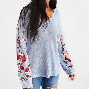AEO | Blue Floral Embroidered Sleeve Sweater